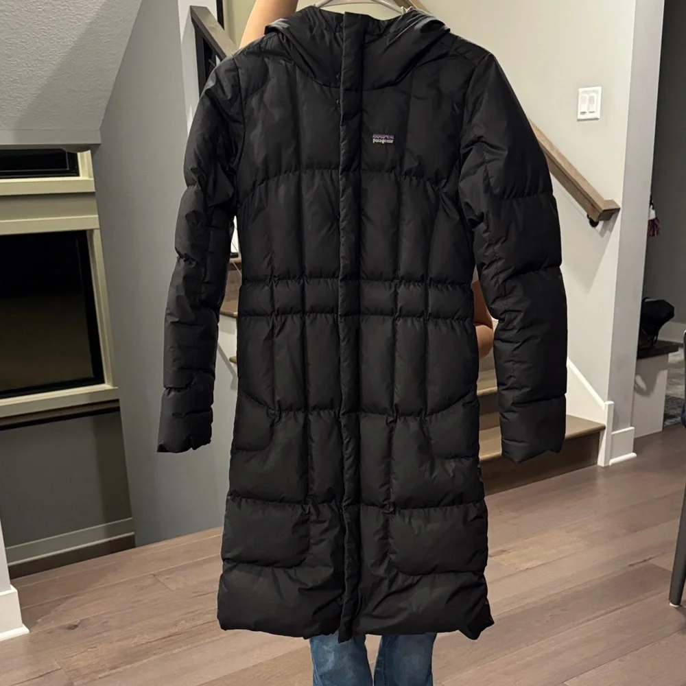 Patagonia Girl's/Women’s Long Black Puffer Jacket - Picture 1 of 7